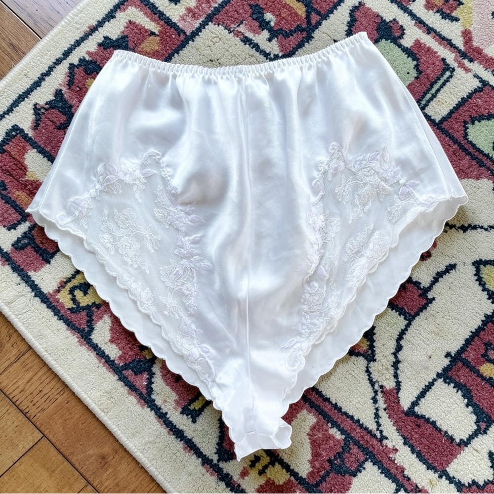 Vintage Victoria’s Secret Lace Night Shorts